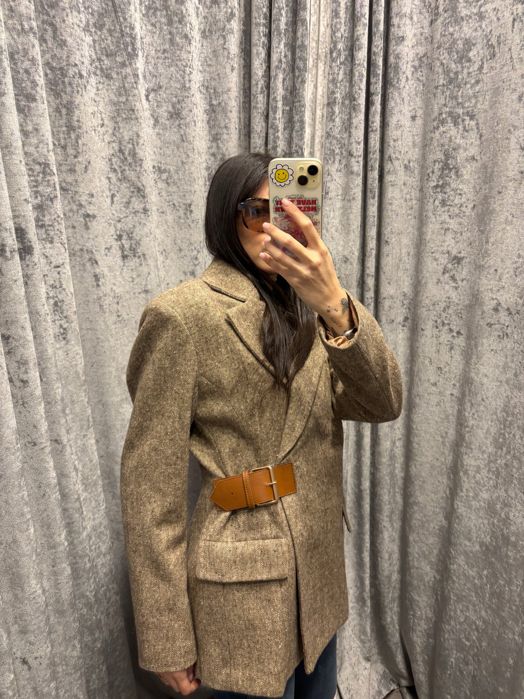 Blazer con cintura laterale