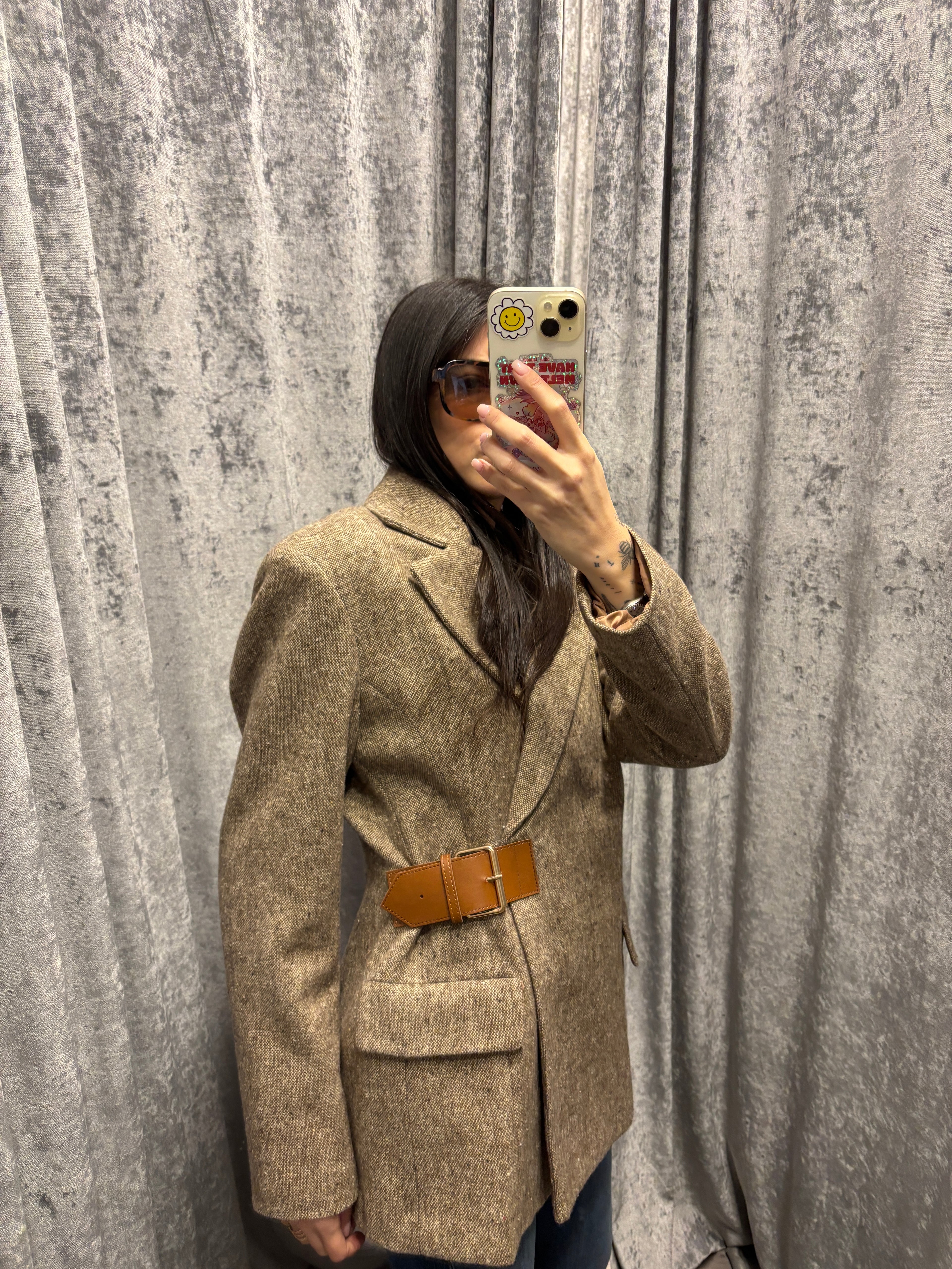 Blazer con cintura laterale