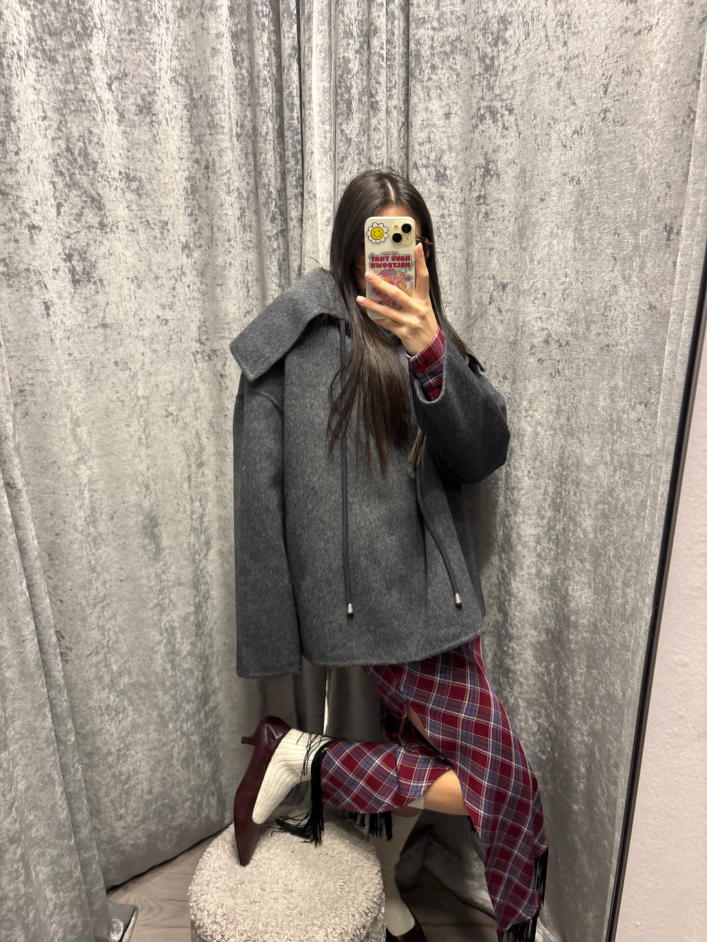 Gonna asimmetrica con frangia