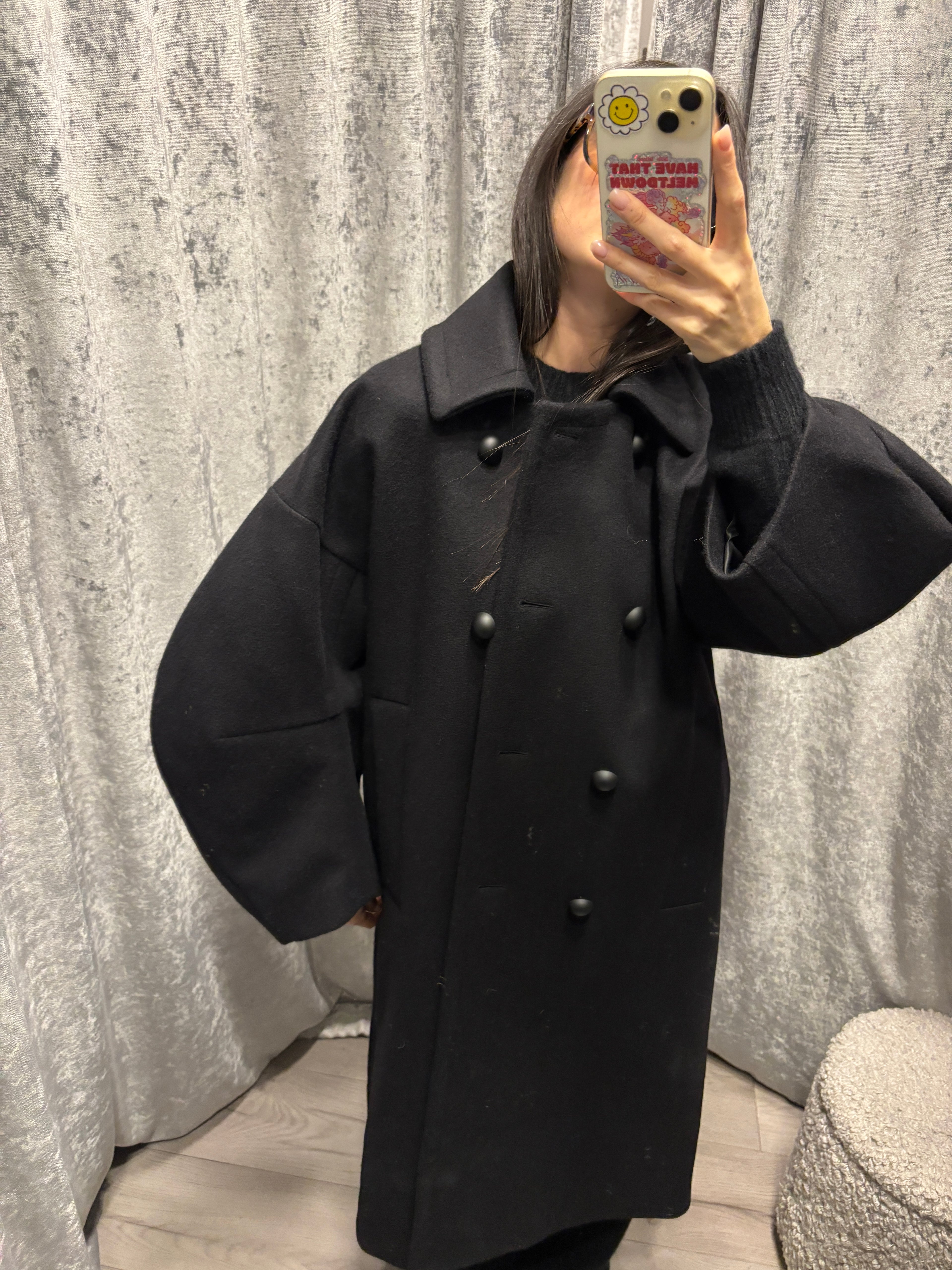 Cappotto scultoreo in lana