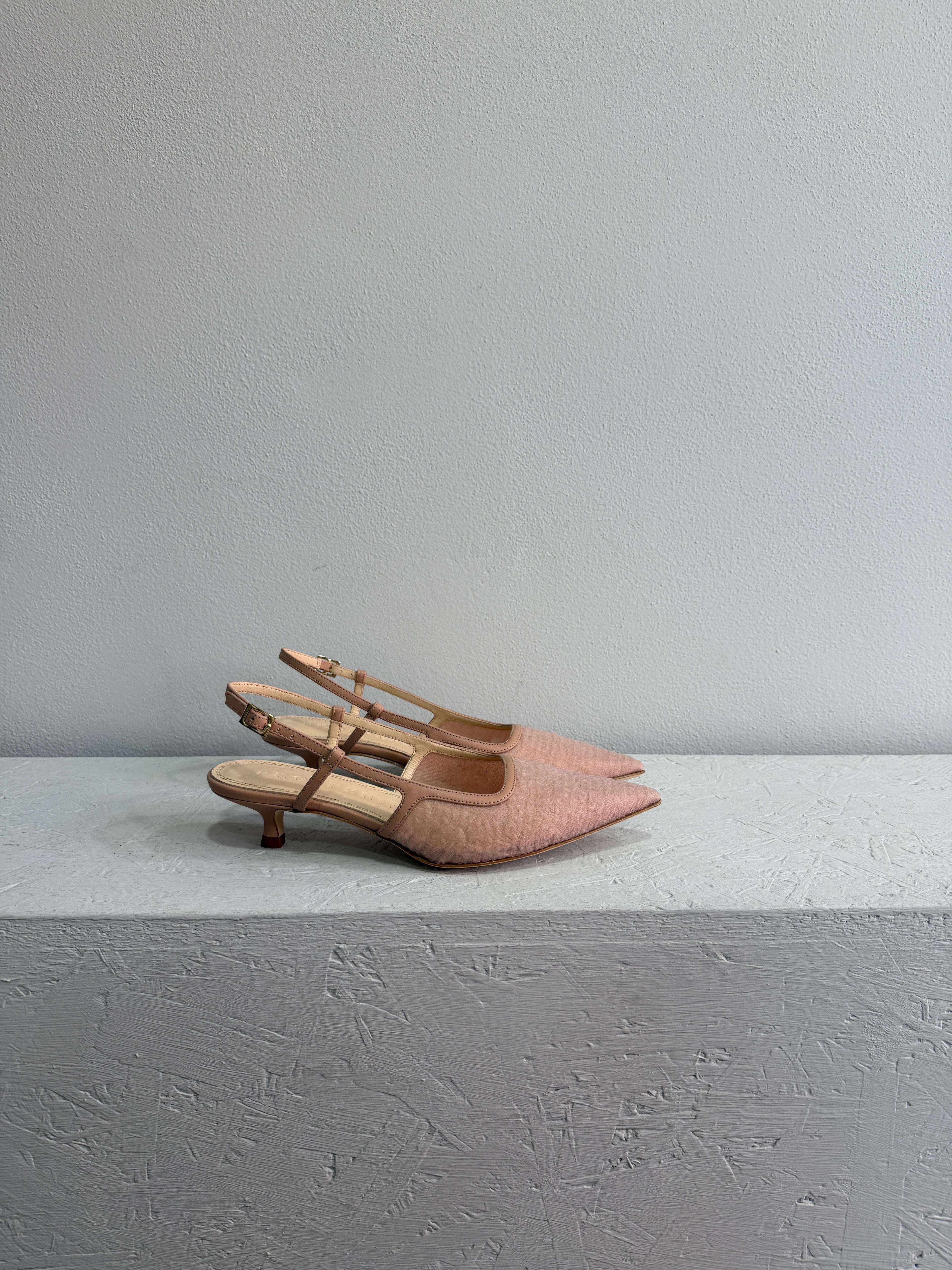 Slingback nude