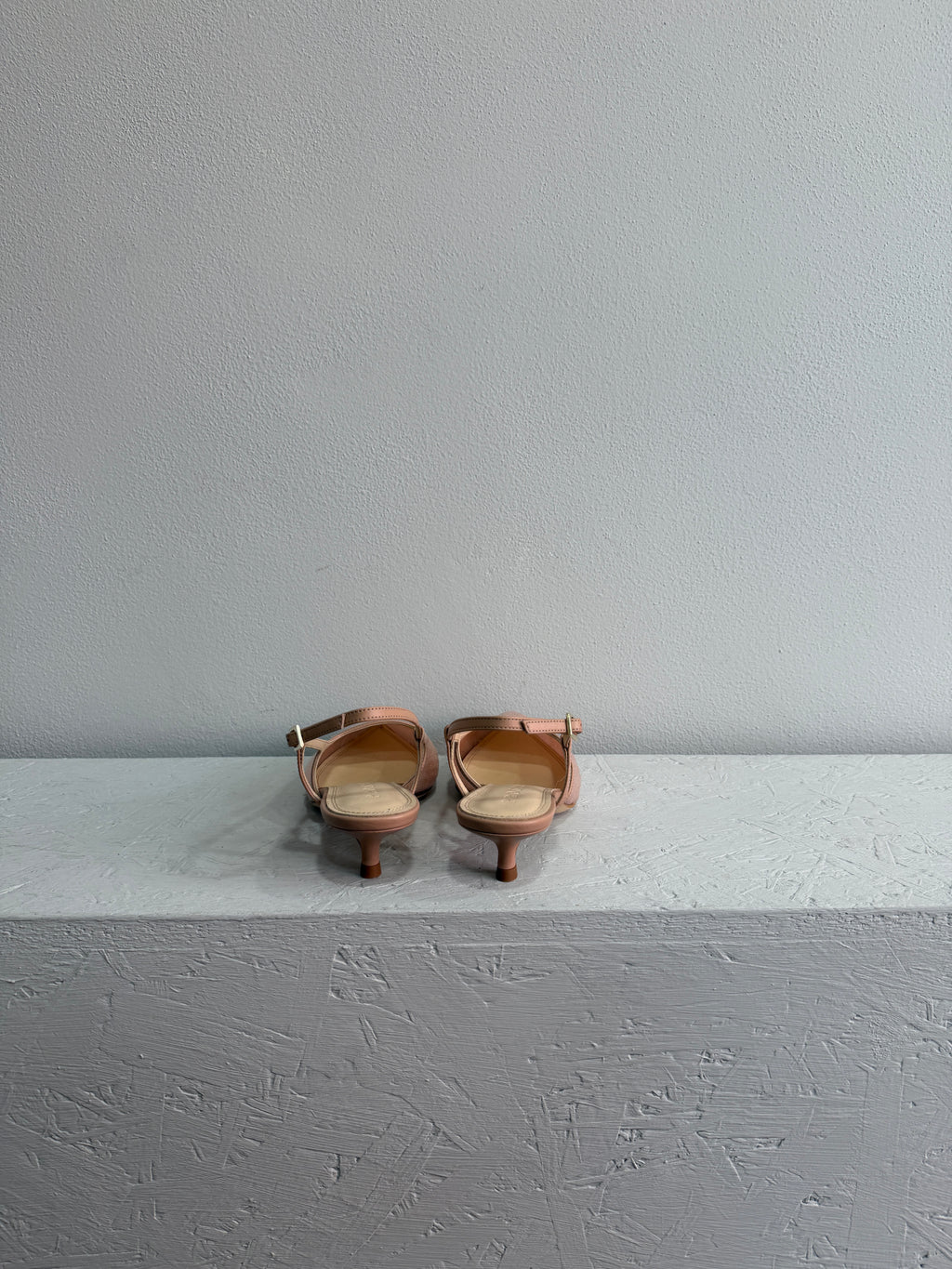 Slingback nude