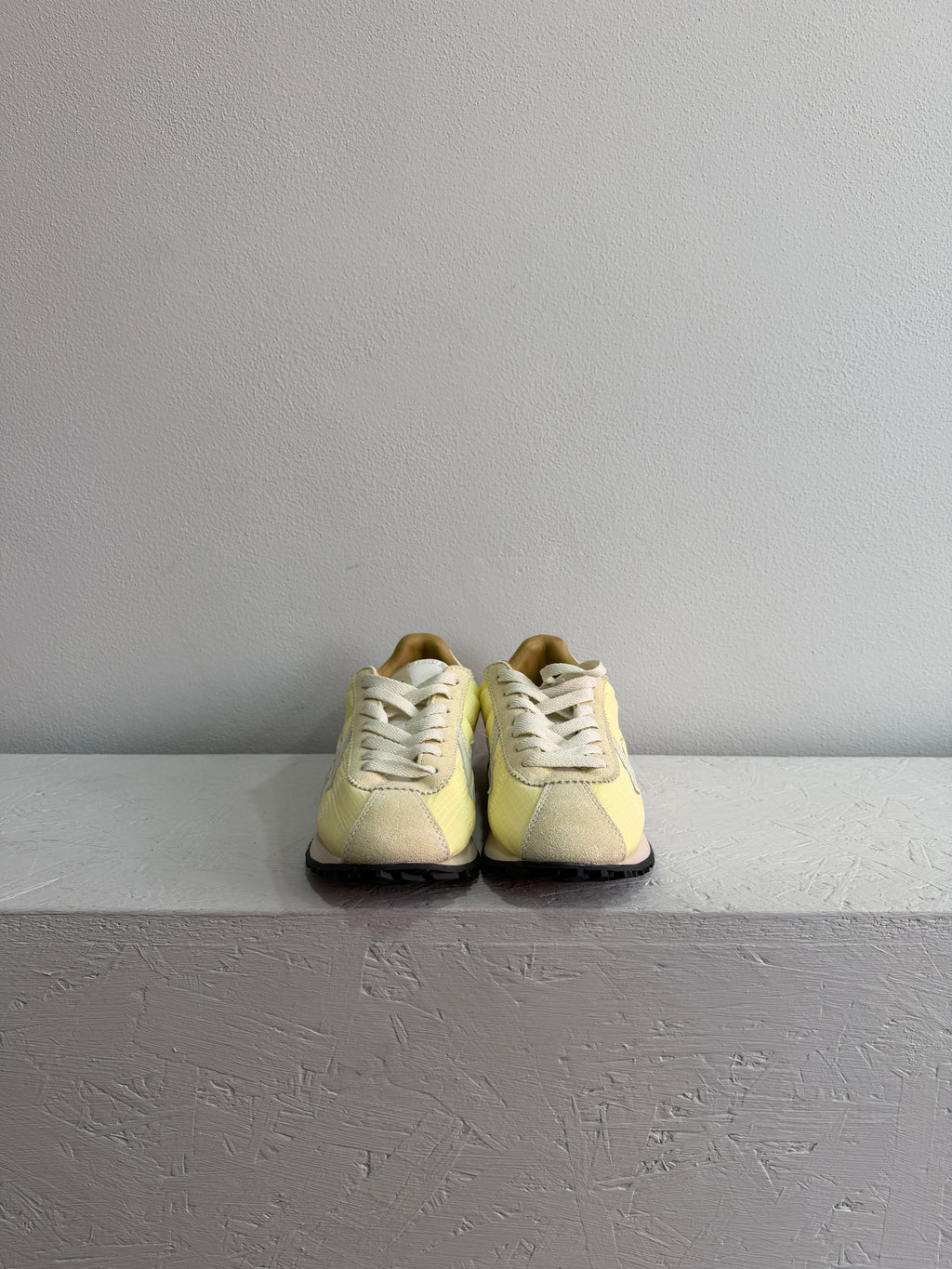 Sneaker in nylon giallo pastello