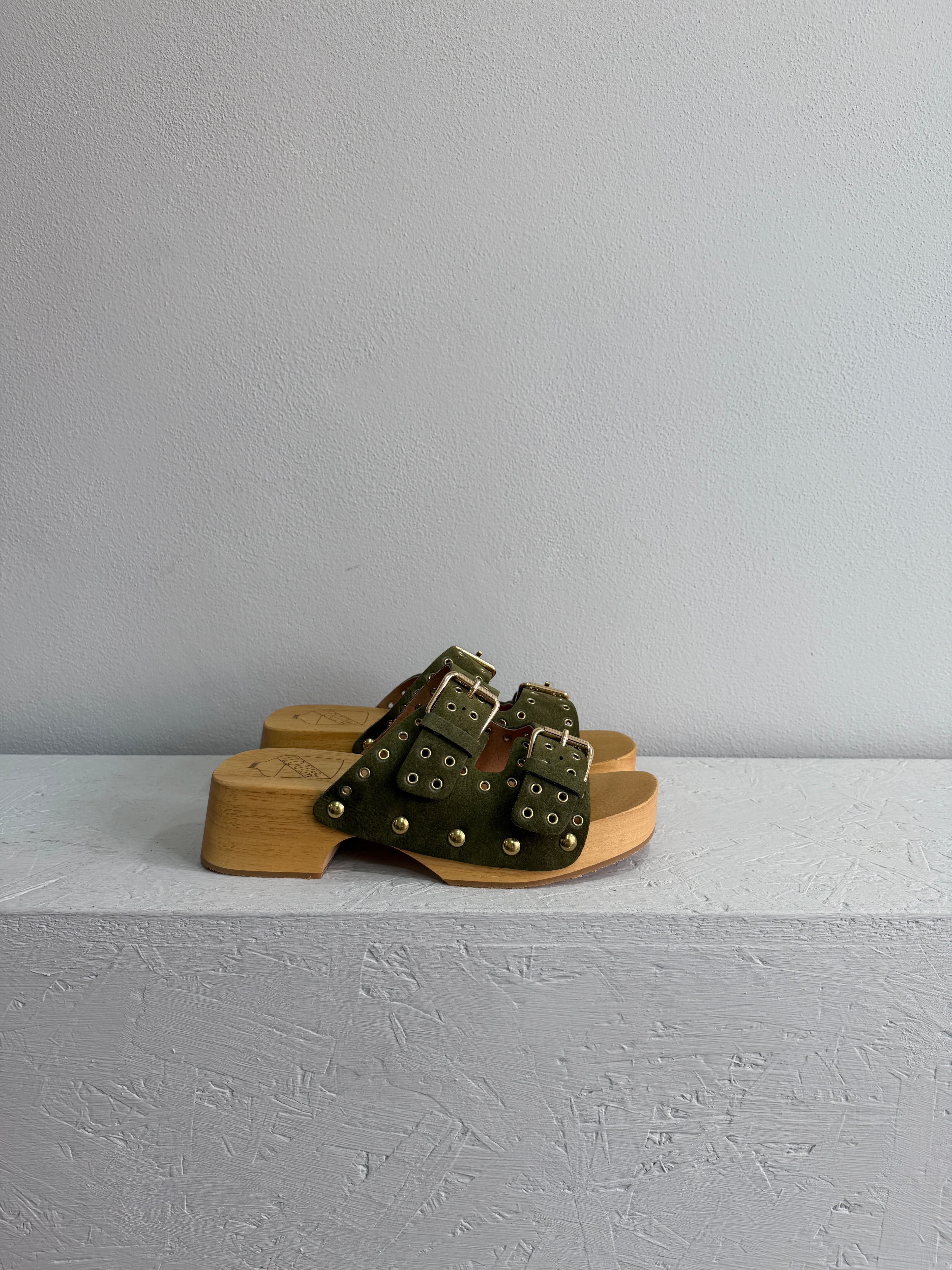 Zoccolo martellato militare