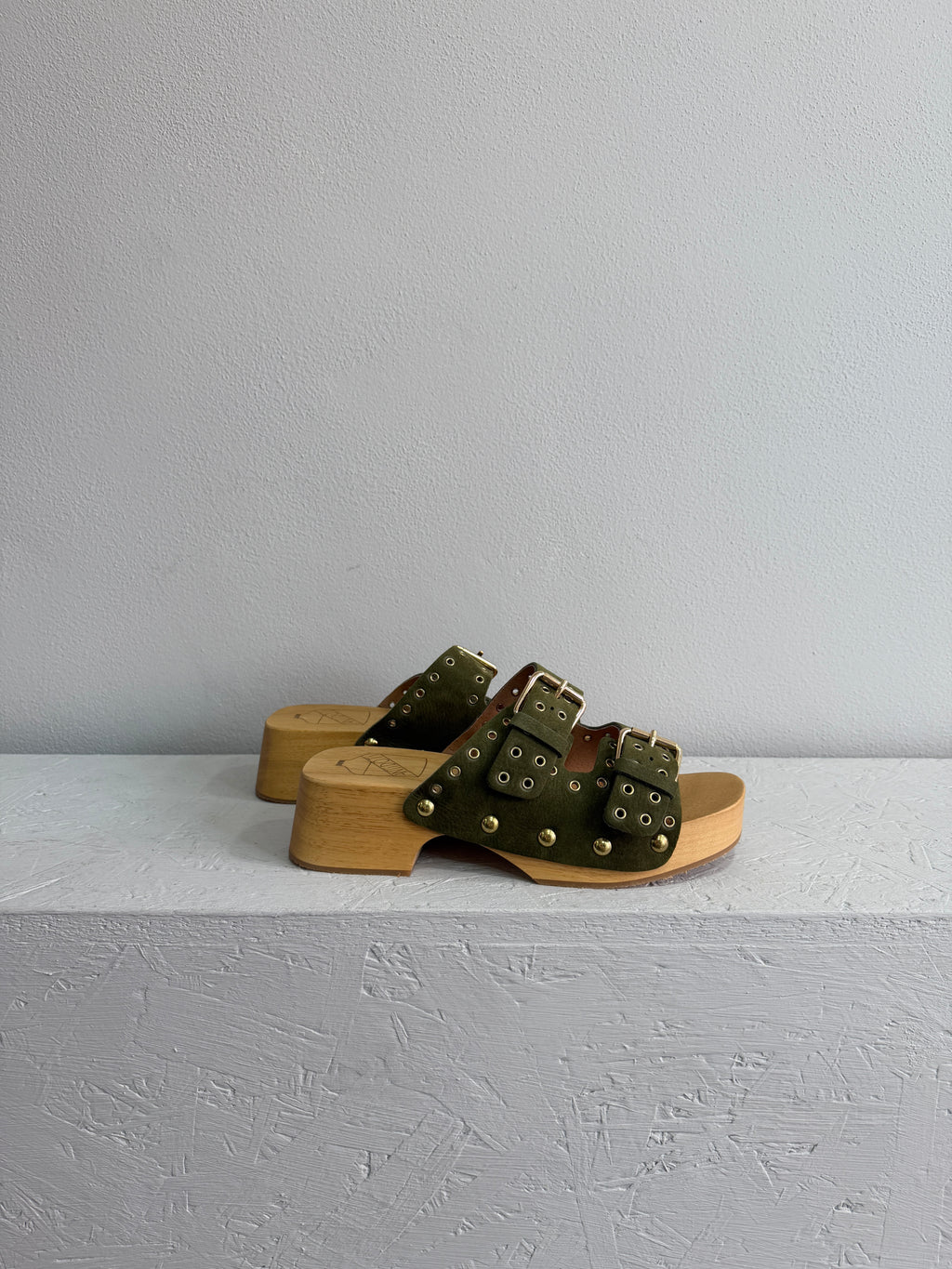 Zoccolo martellato militare