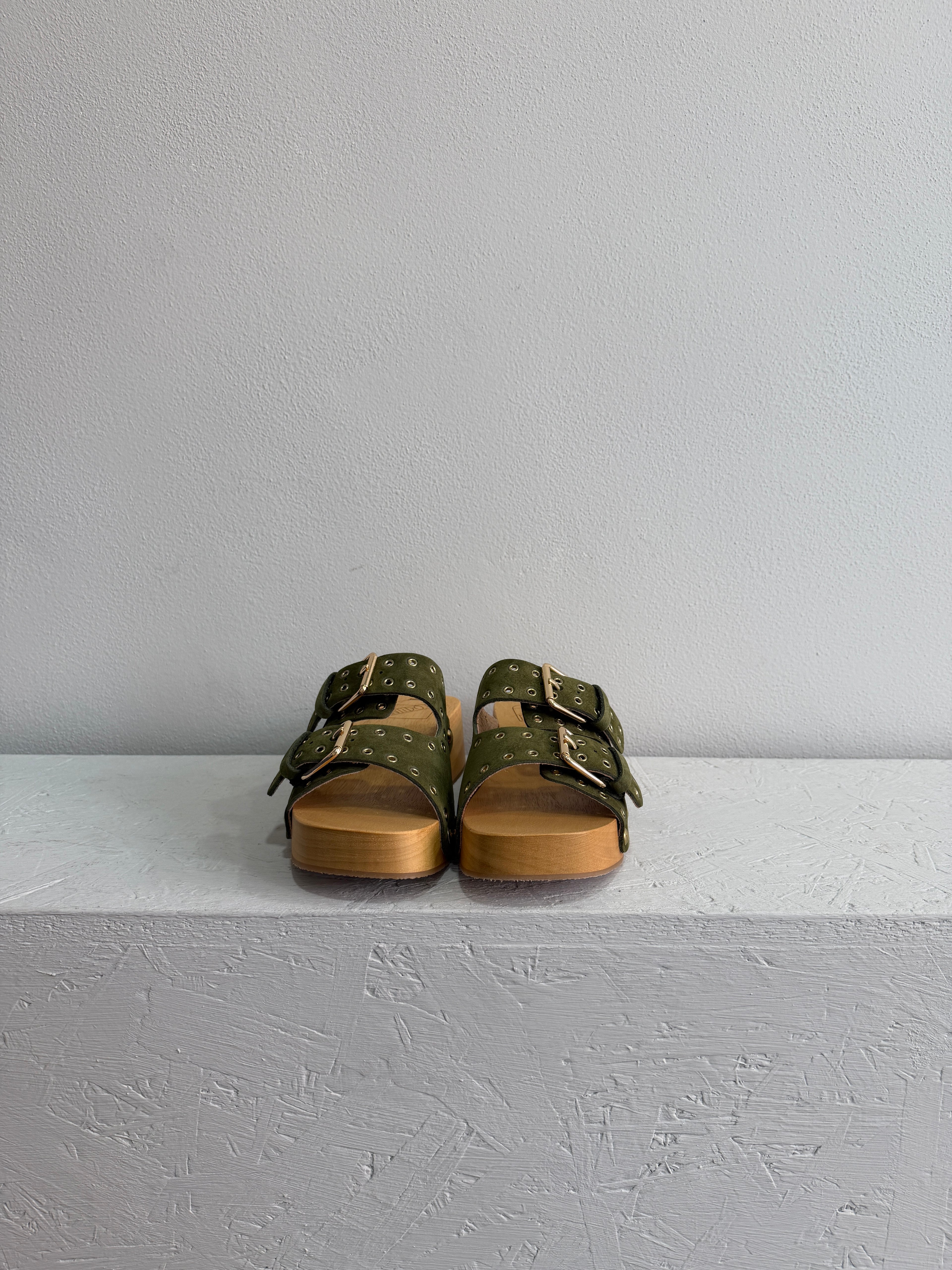 Zoccolo martellato militare