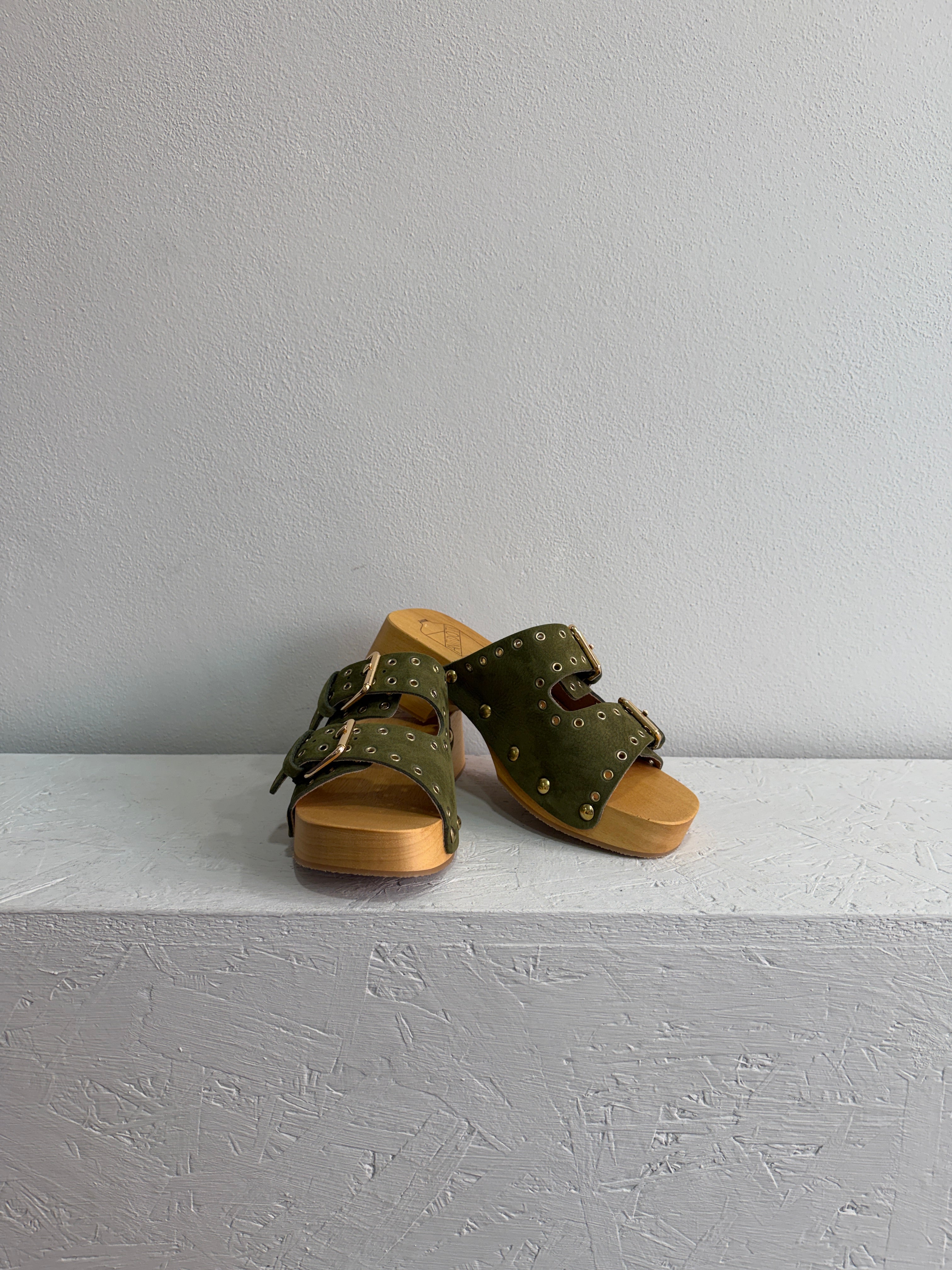 Zoccolo martellato militare