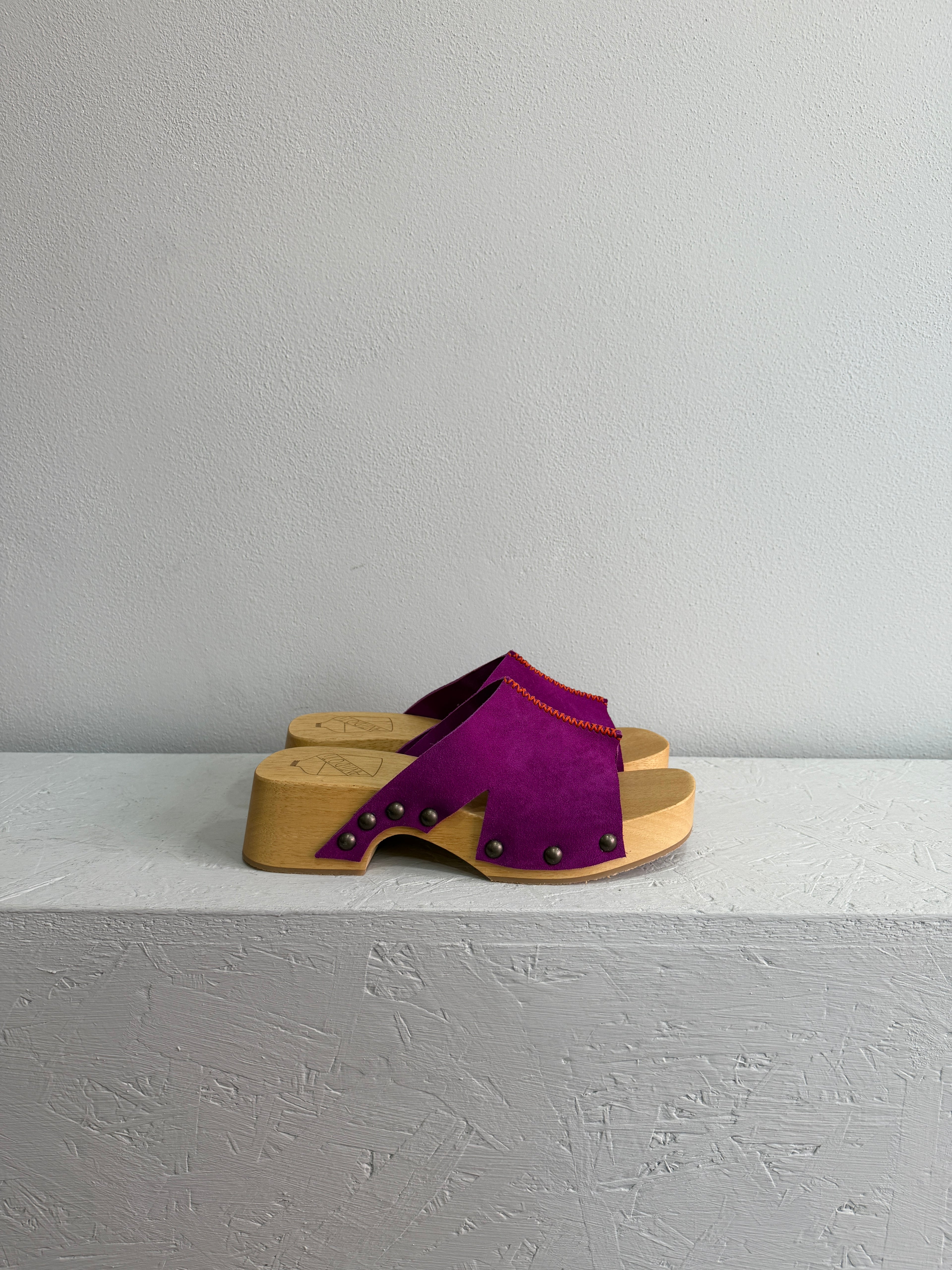 Zoccolo viola