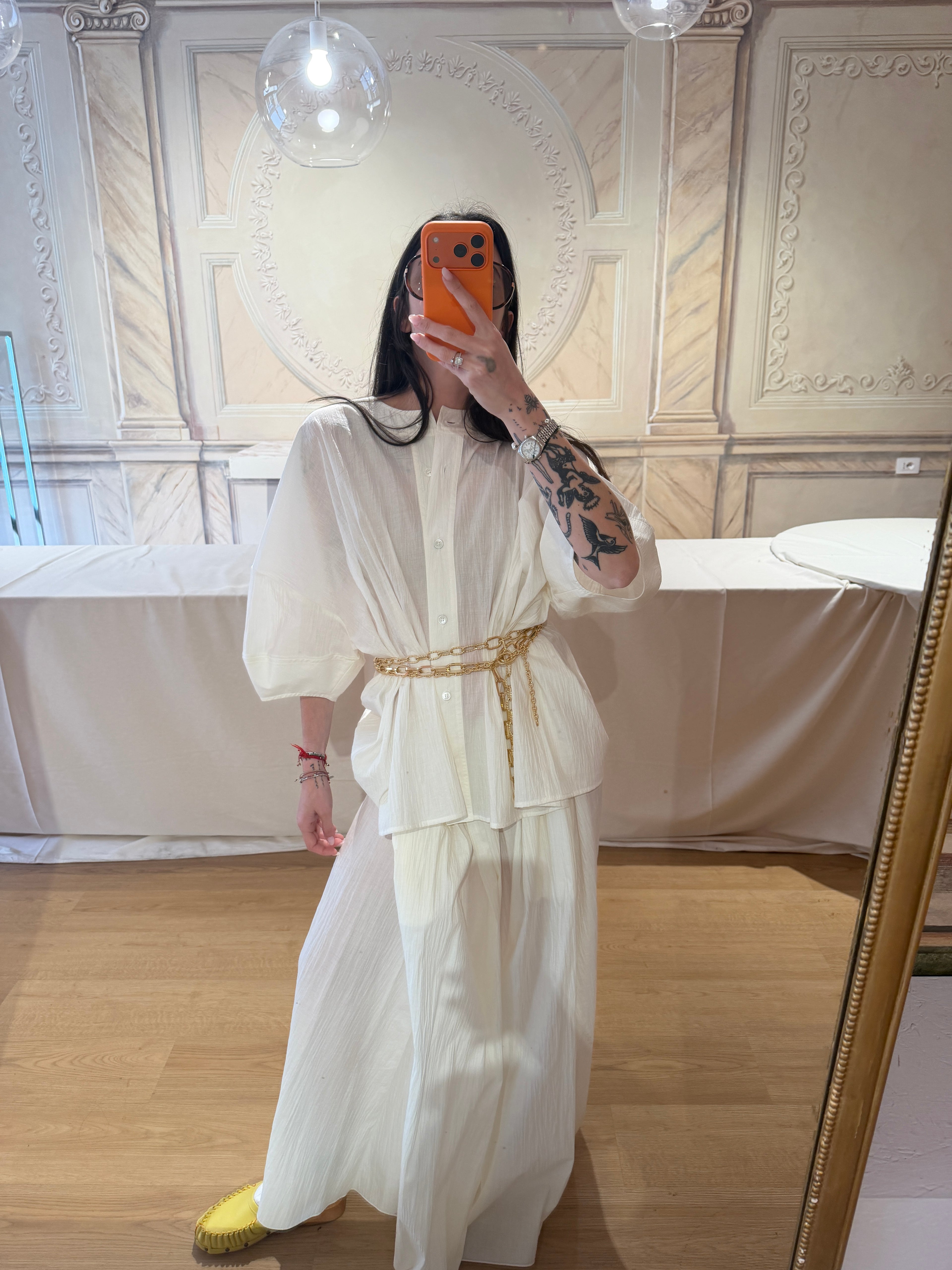 Camicia bianca oversize in cotone stropicciato