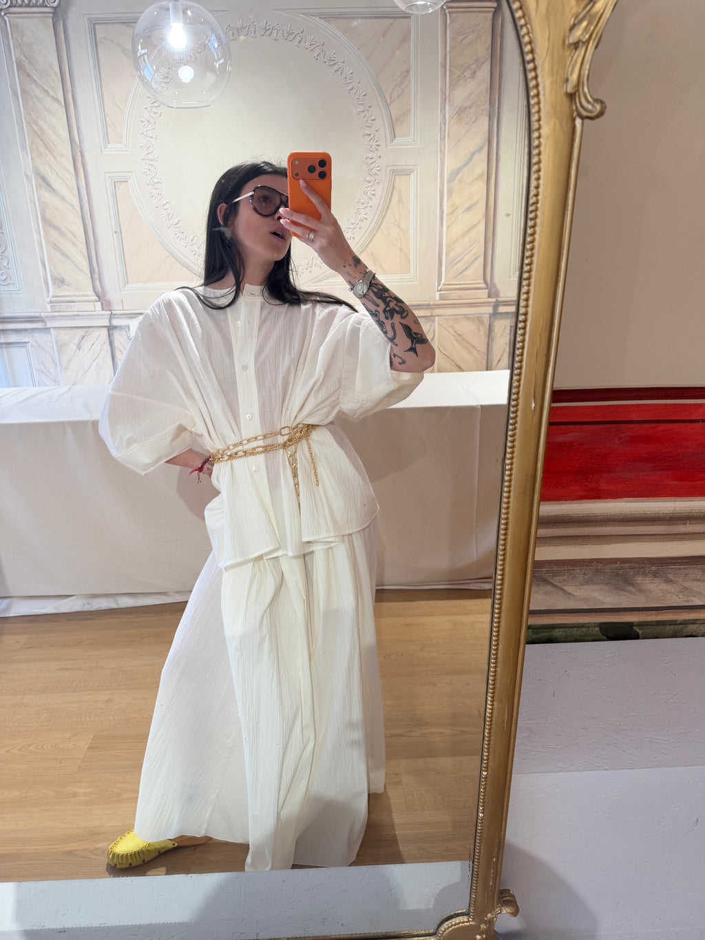 Camicia bianca oversize in cotone stropicciato