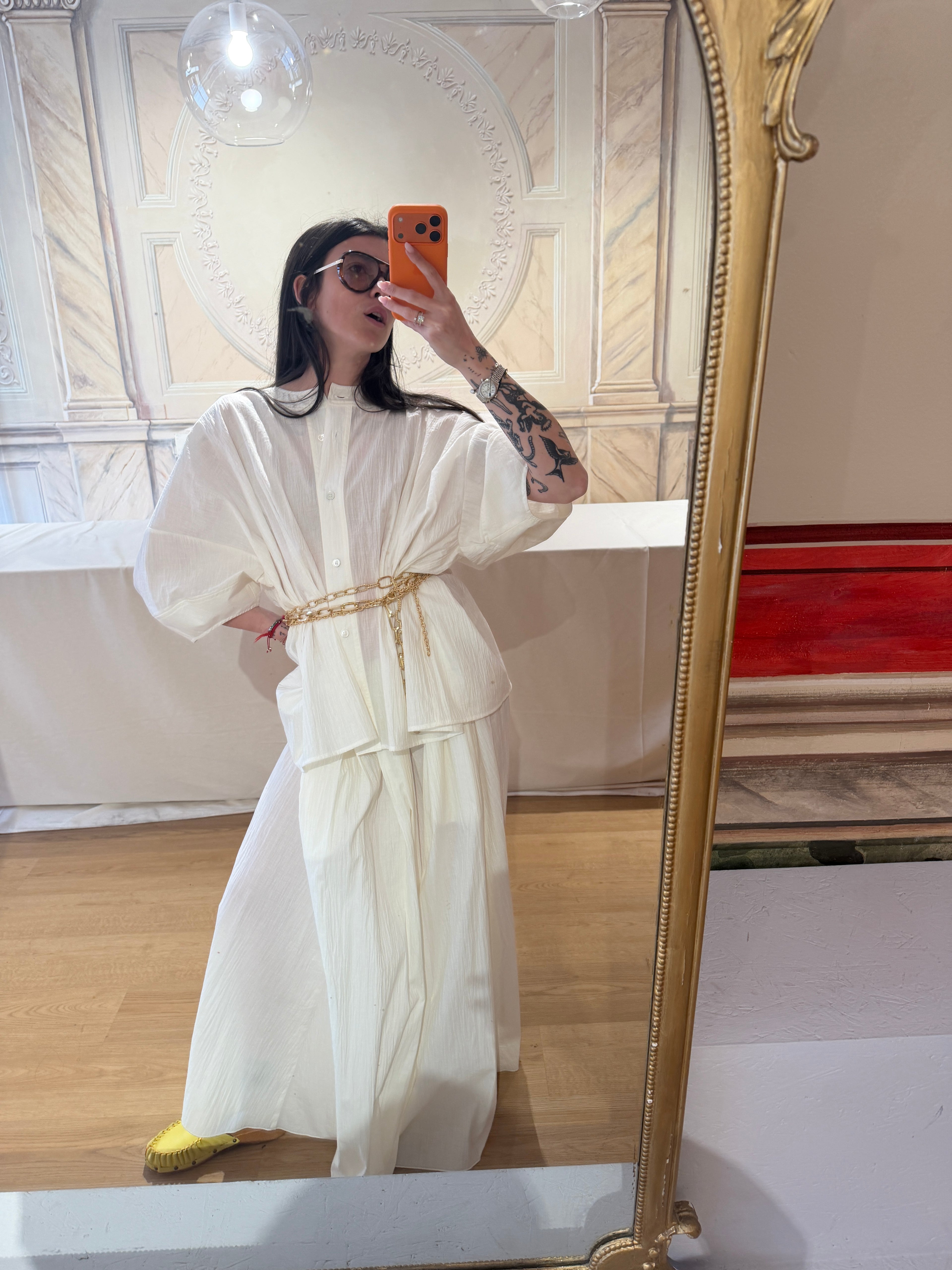 Camicia bianca oversize in cotone stropicciato
