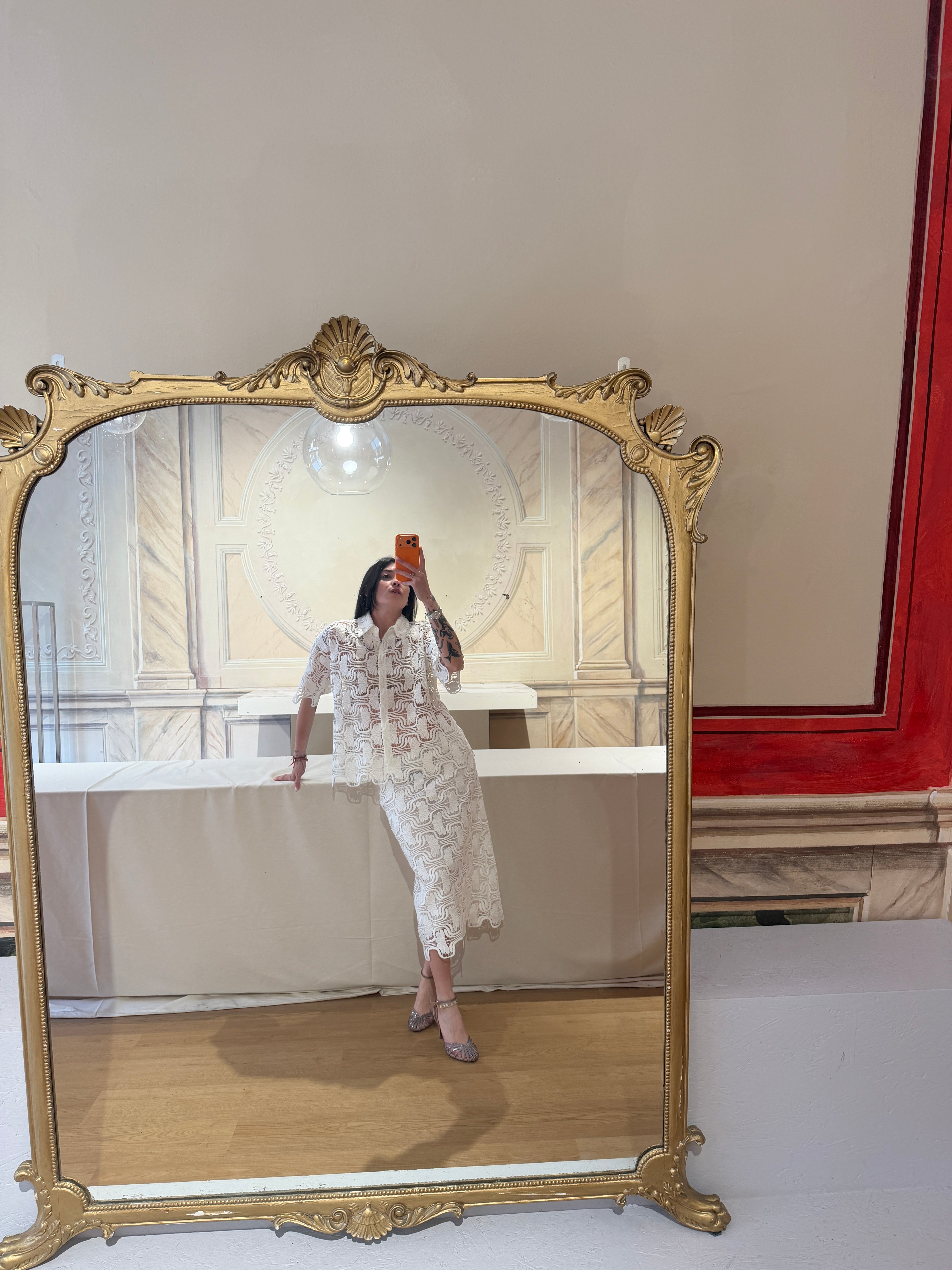 GONNA IN PIZZO CON SPACCO SUL RETRO