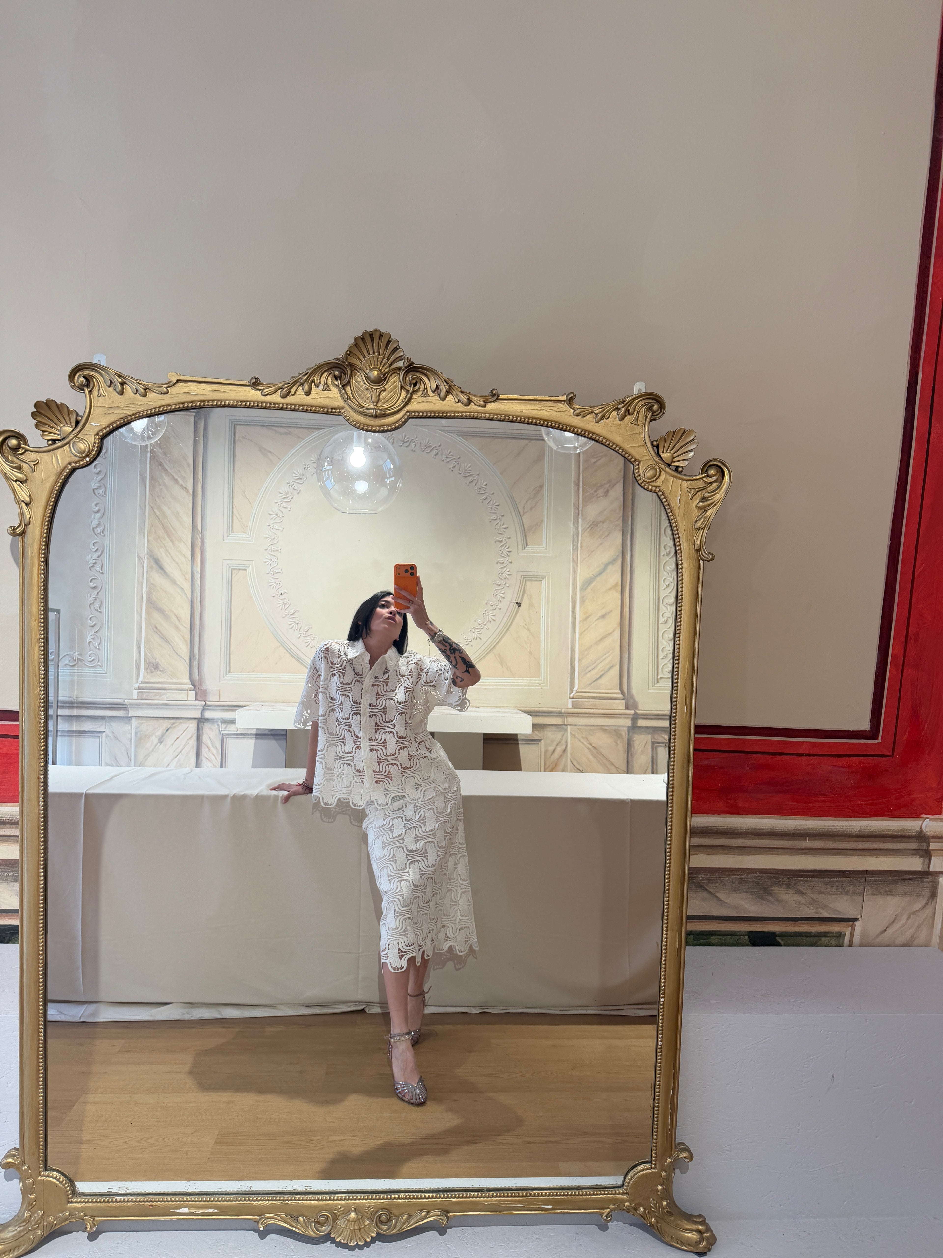 GONNA IN PIZZO CON SPACCO SUL RETRO