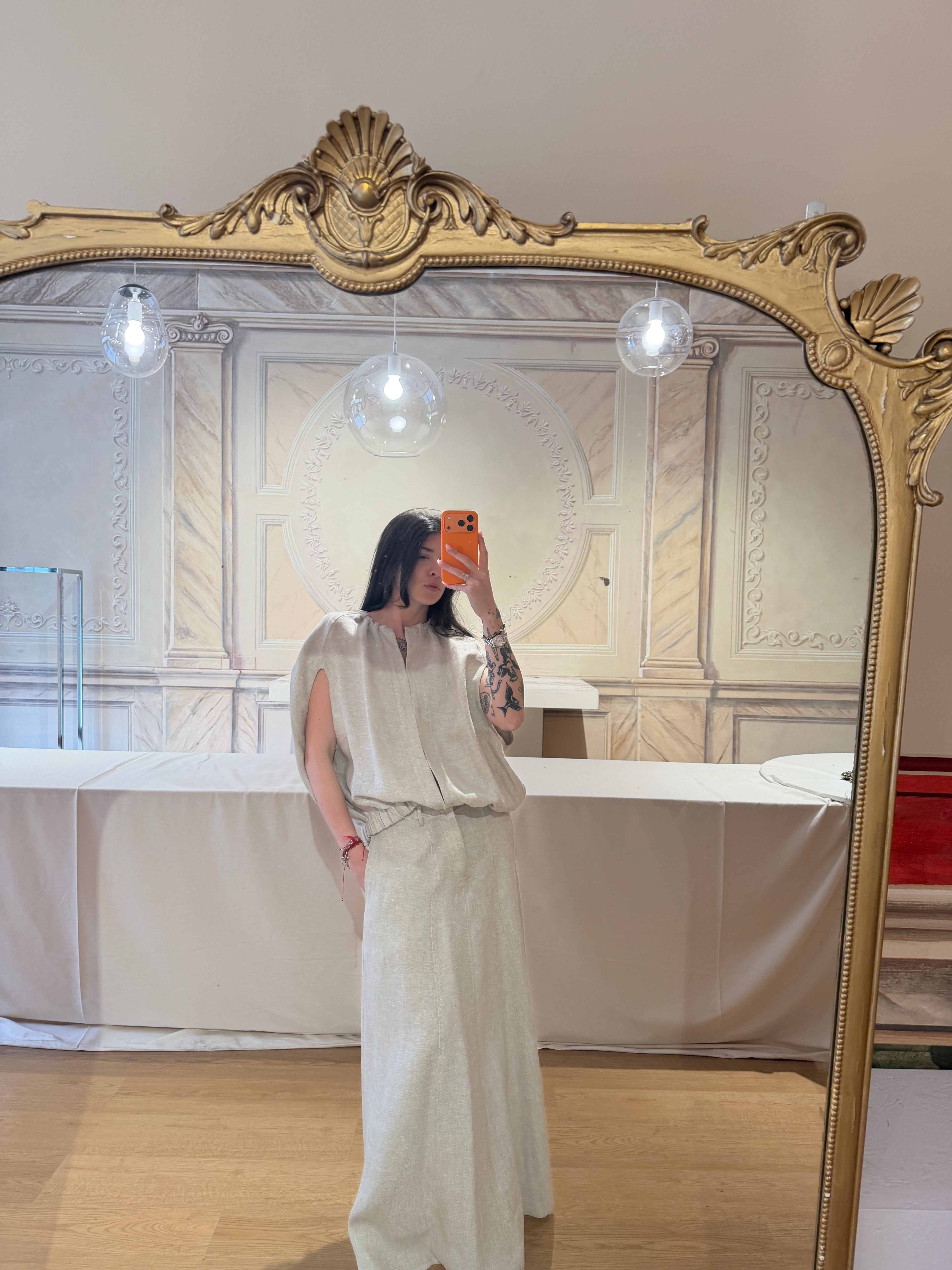 Cappetta con spalla scesa in lino