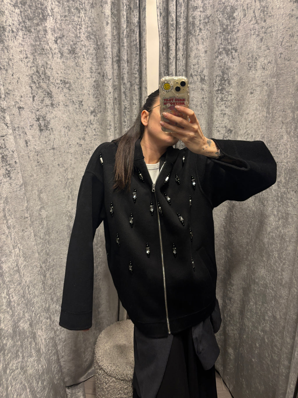 GIACCA CON CAPPPUCCIO E RICAMI