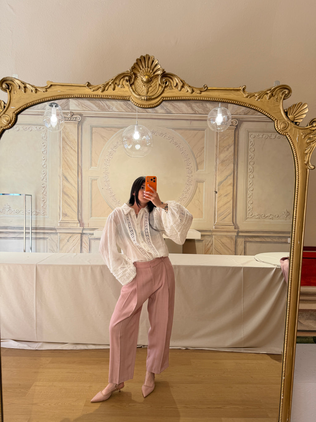 PANTALONE ELEGANTE CON PIEGA SUL DAVANTI
