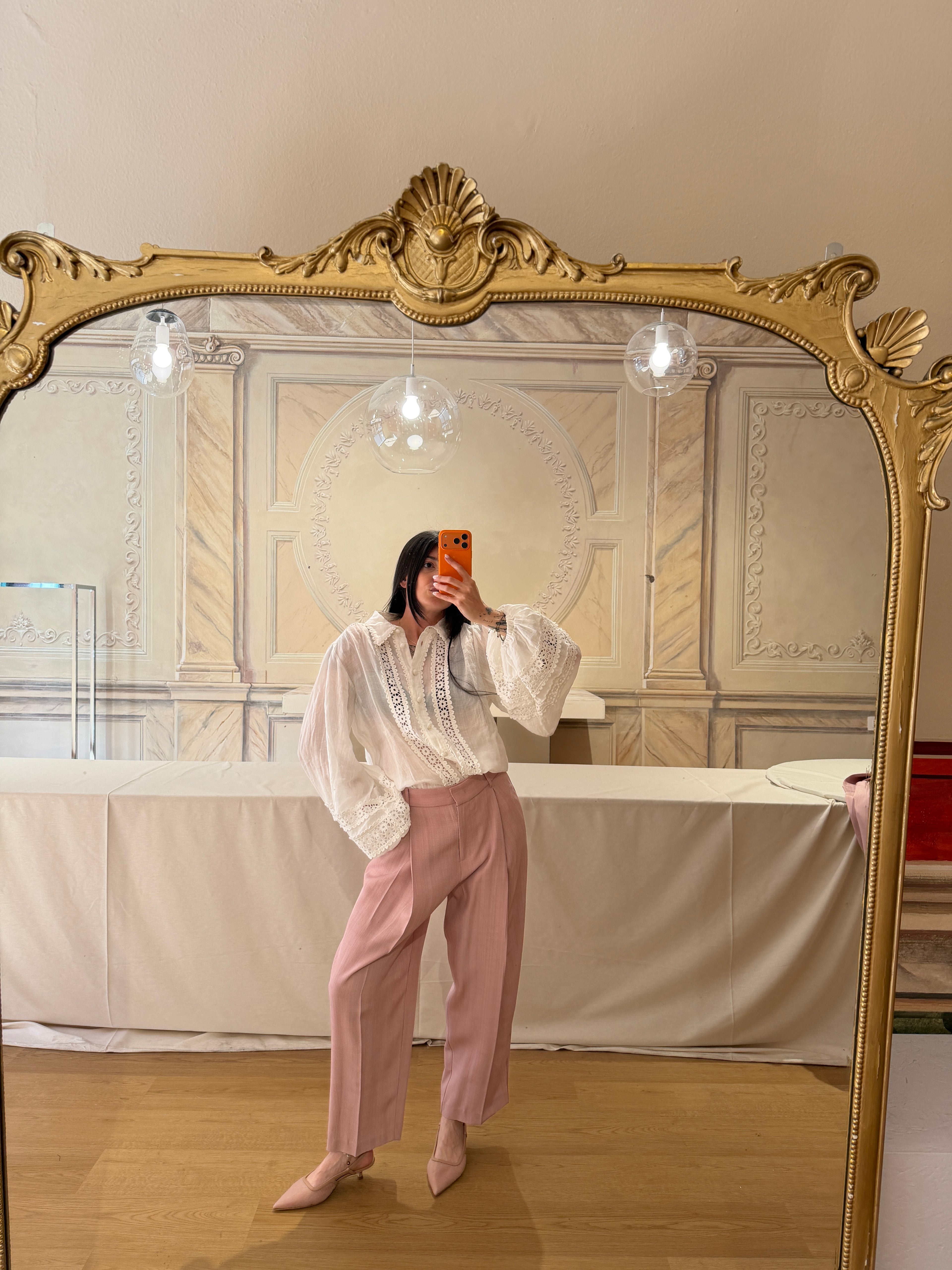 PANTALONE ELEGANTE CON PIEGA SUL DAVANTI