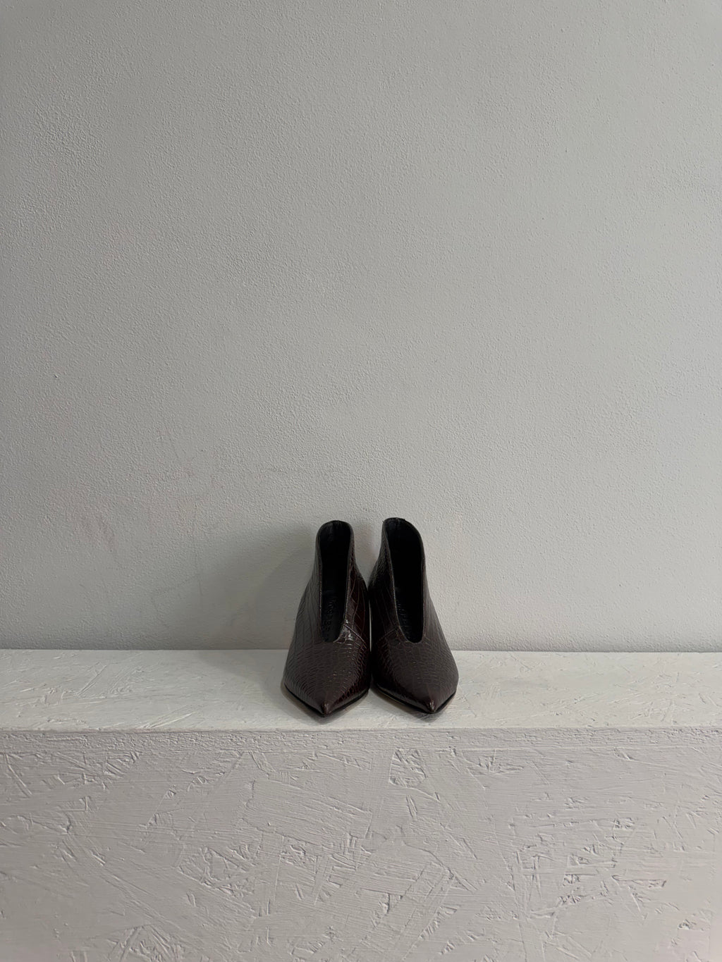 Stivaletto in pelle effetto coccodrillo