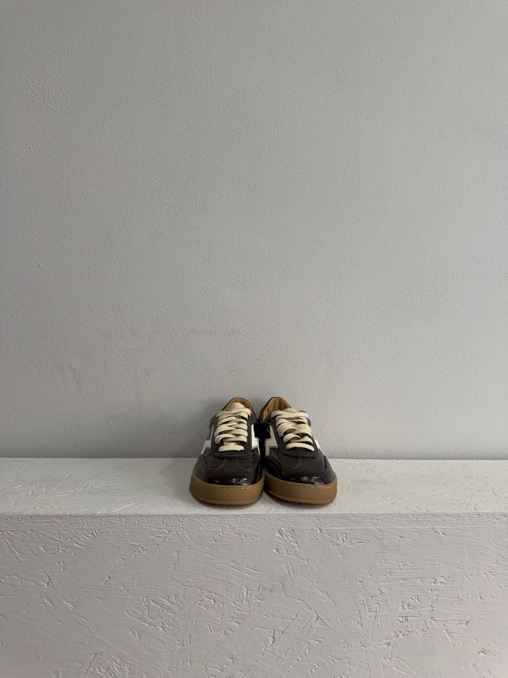 Sneakers in pelle effetto coccodrillo