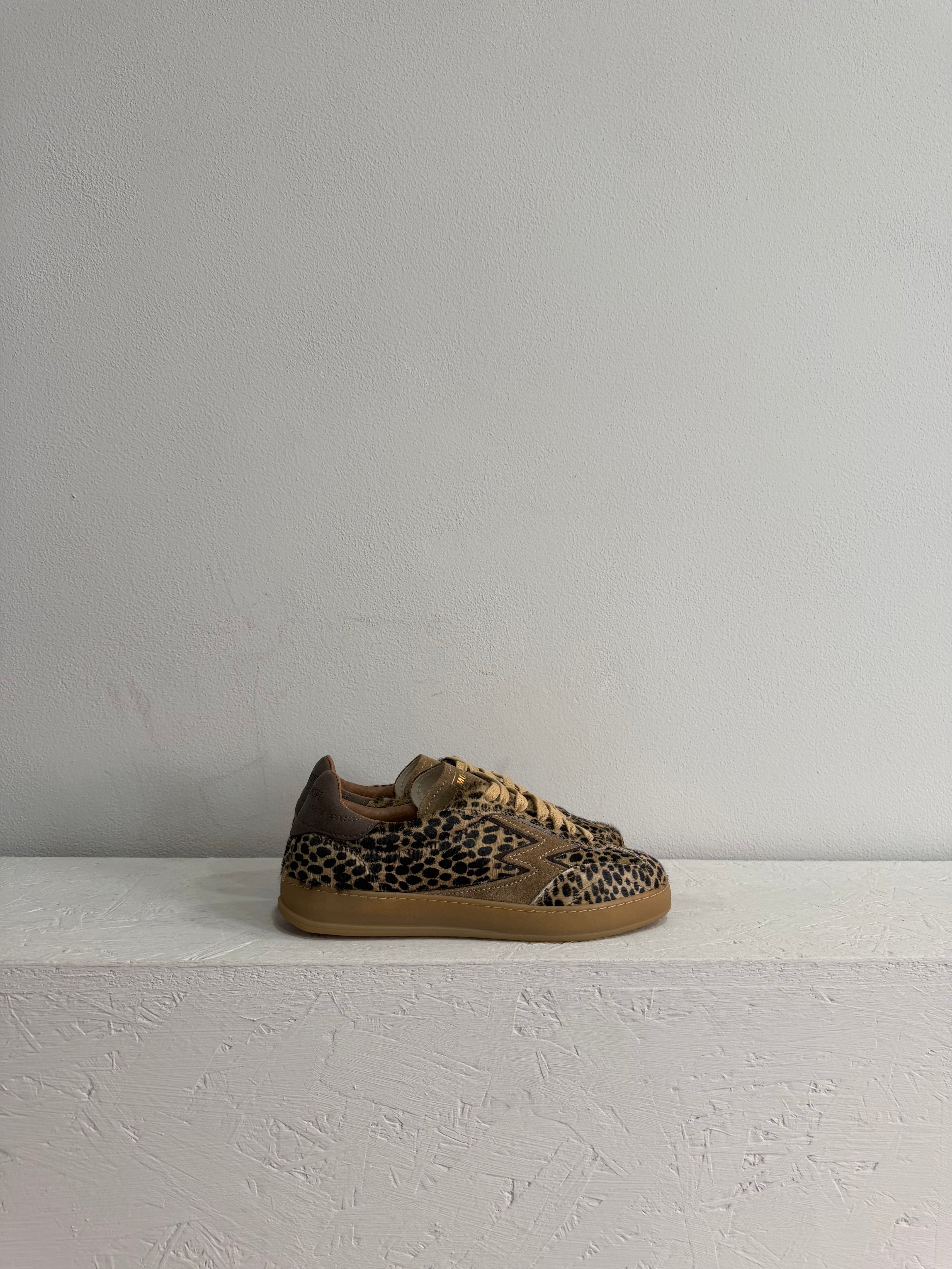 Sneaker in cvallino maculato