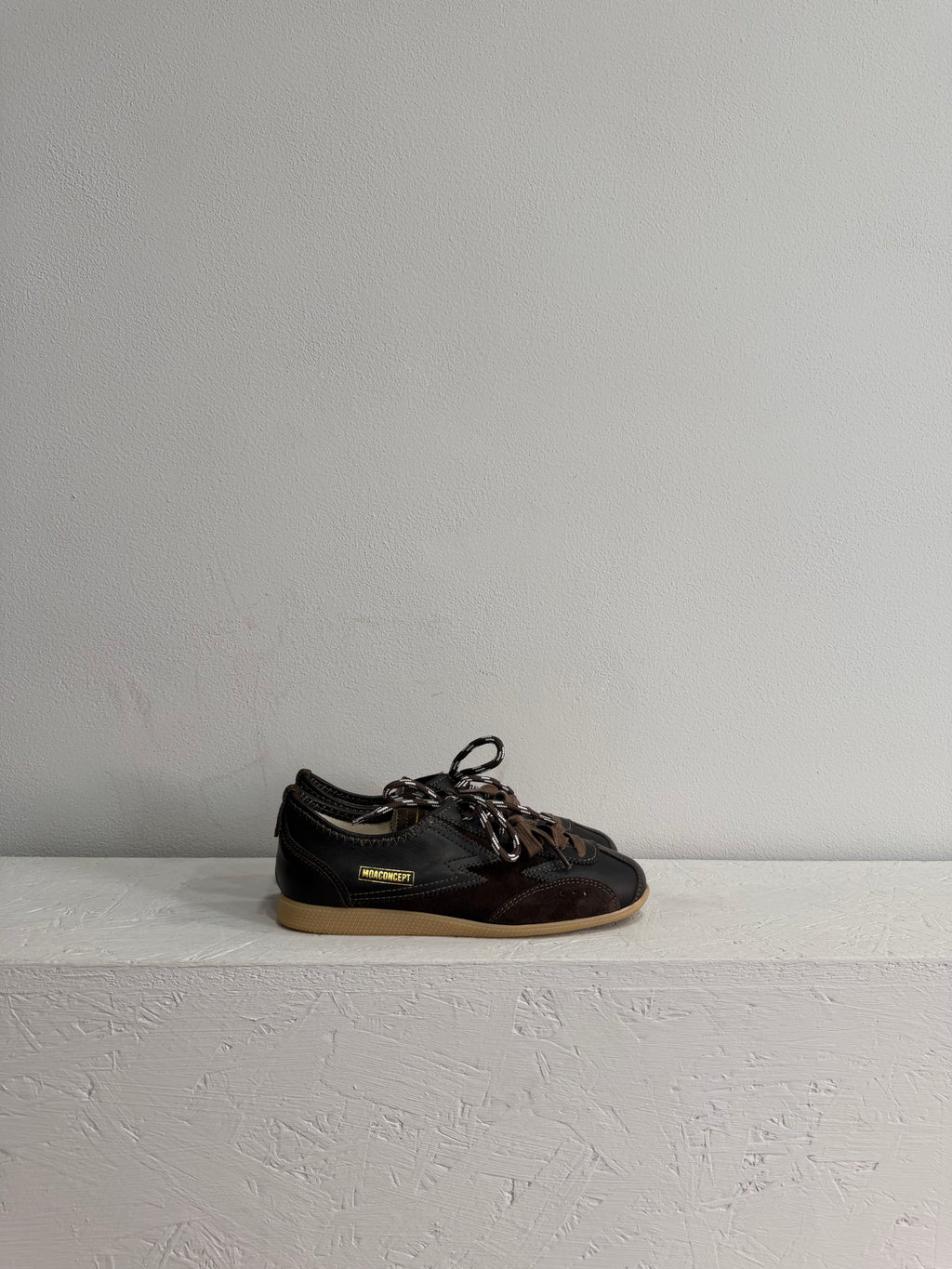 Sneaker in pelle color cioccolato