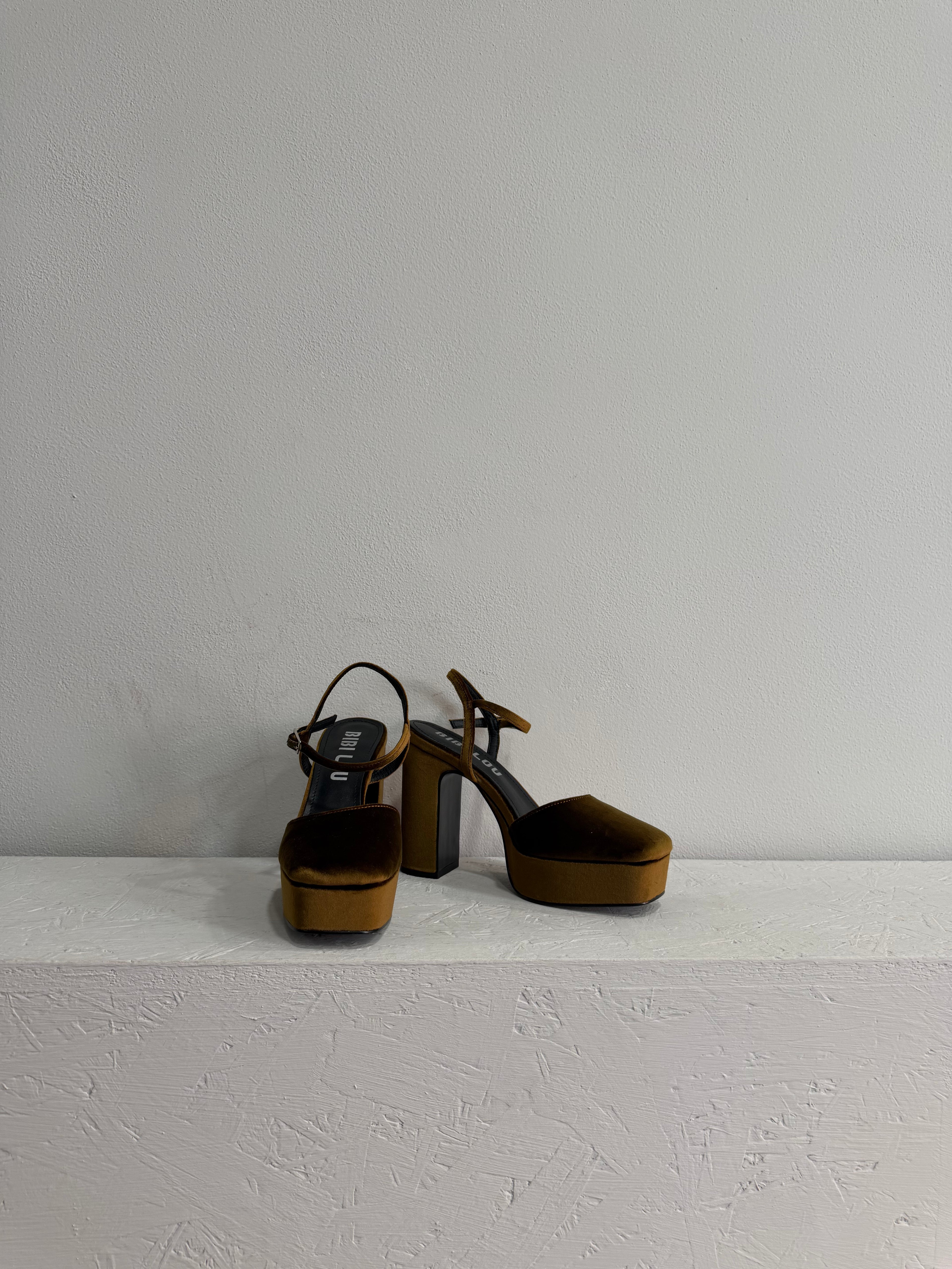 Scarpe con tacco in velluto