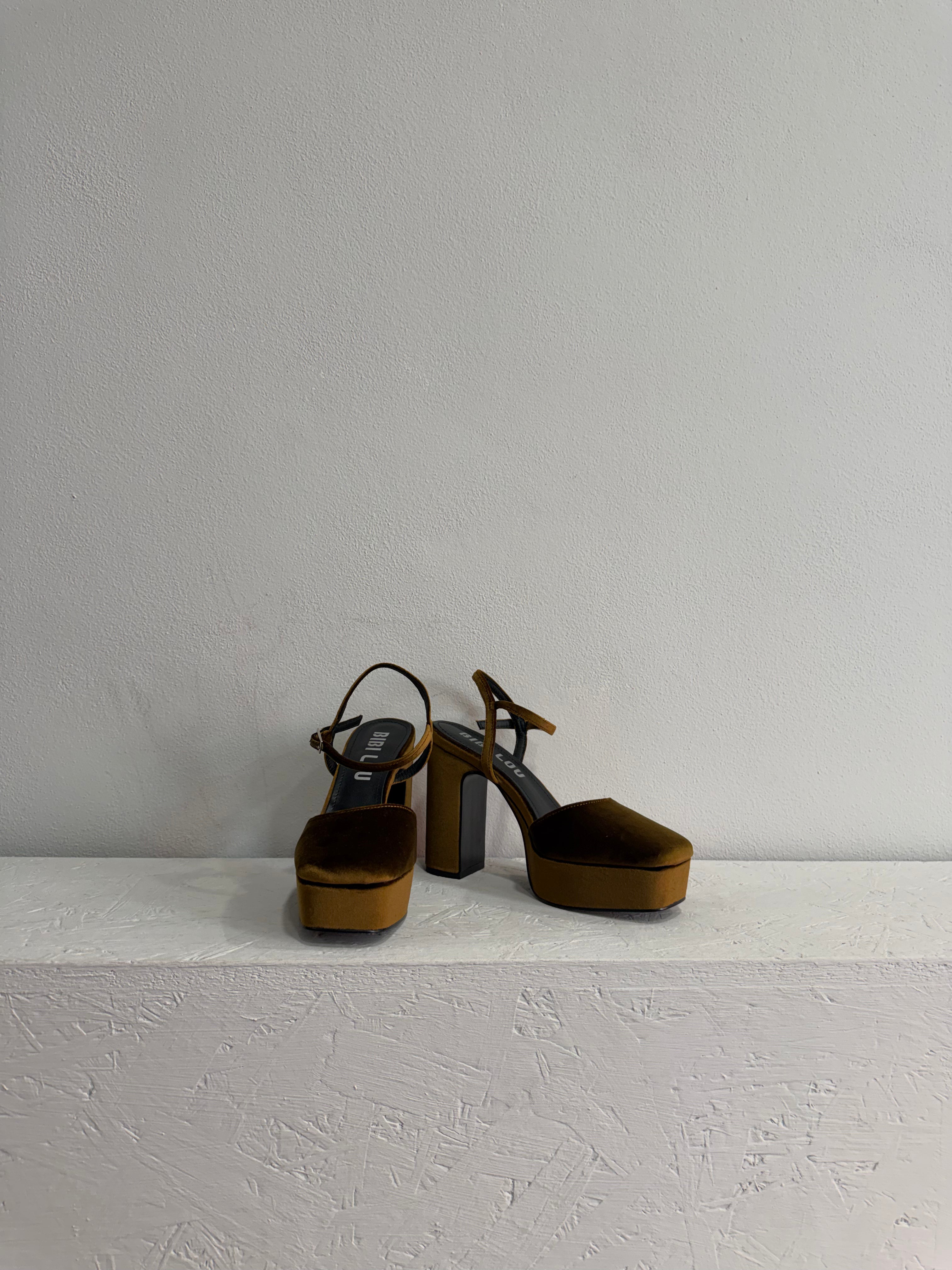 Scarpe con tacco in velluto
