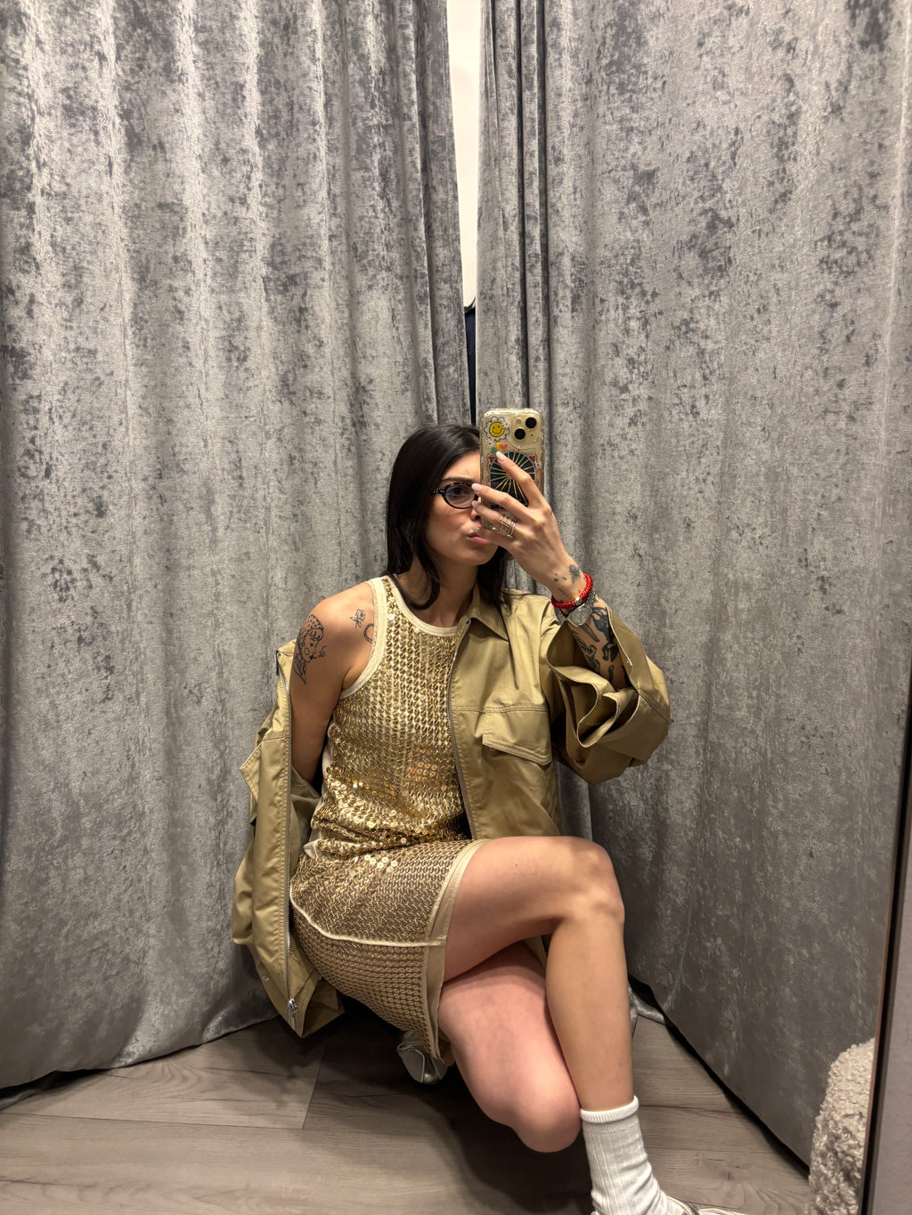 GONNA CORTA CON PAILLETTES