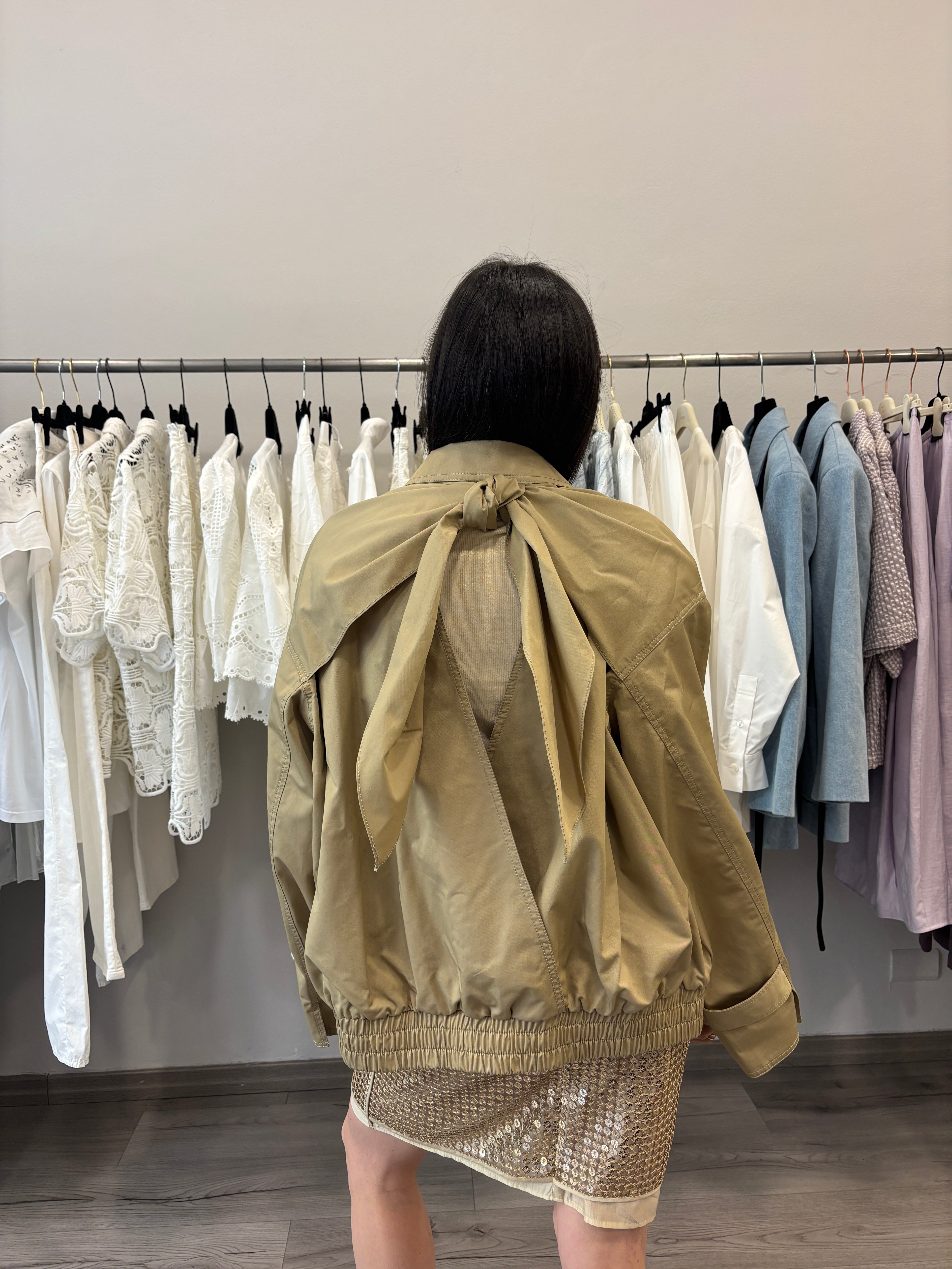 GIACCA BOMBER CON NODO SUL RETRO