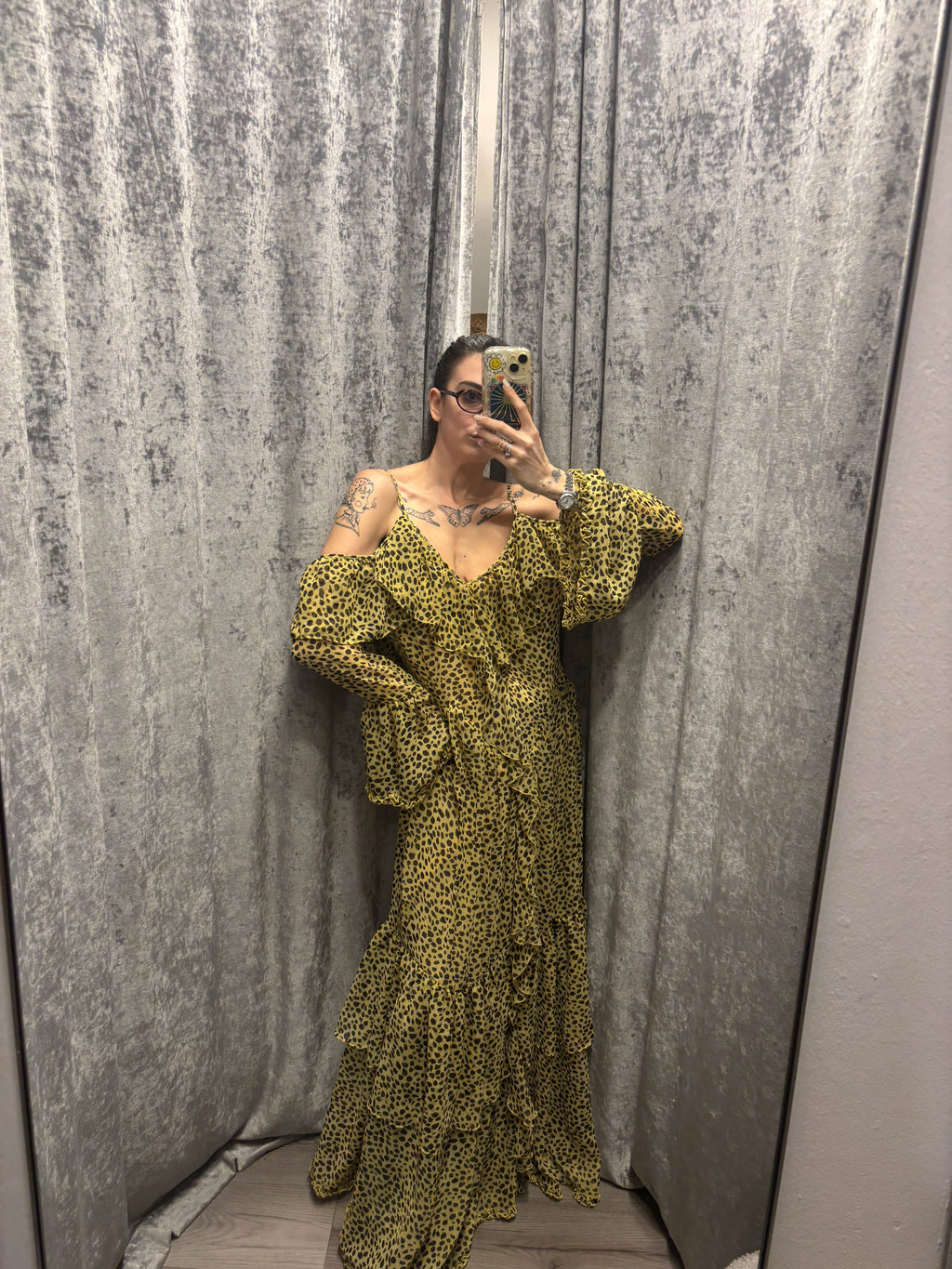 Abito in chiffon con balze