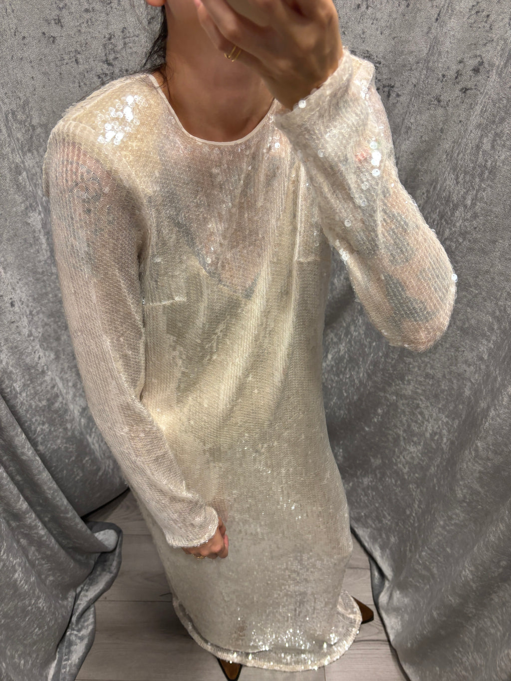 Abito lungo in paillettes