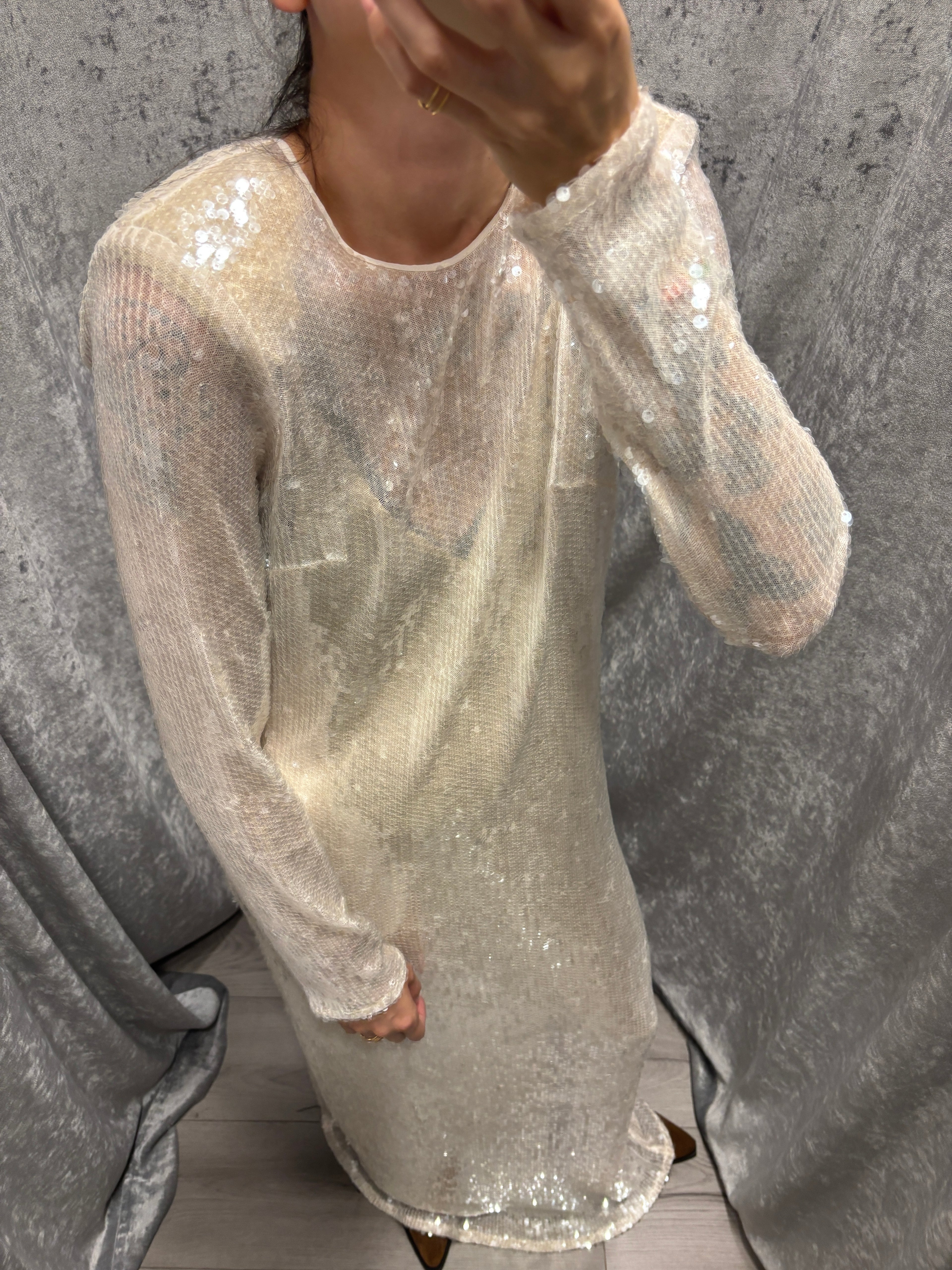 Abito lungo in paillettes