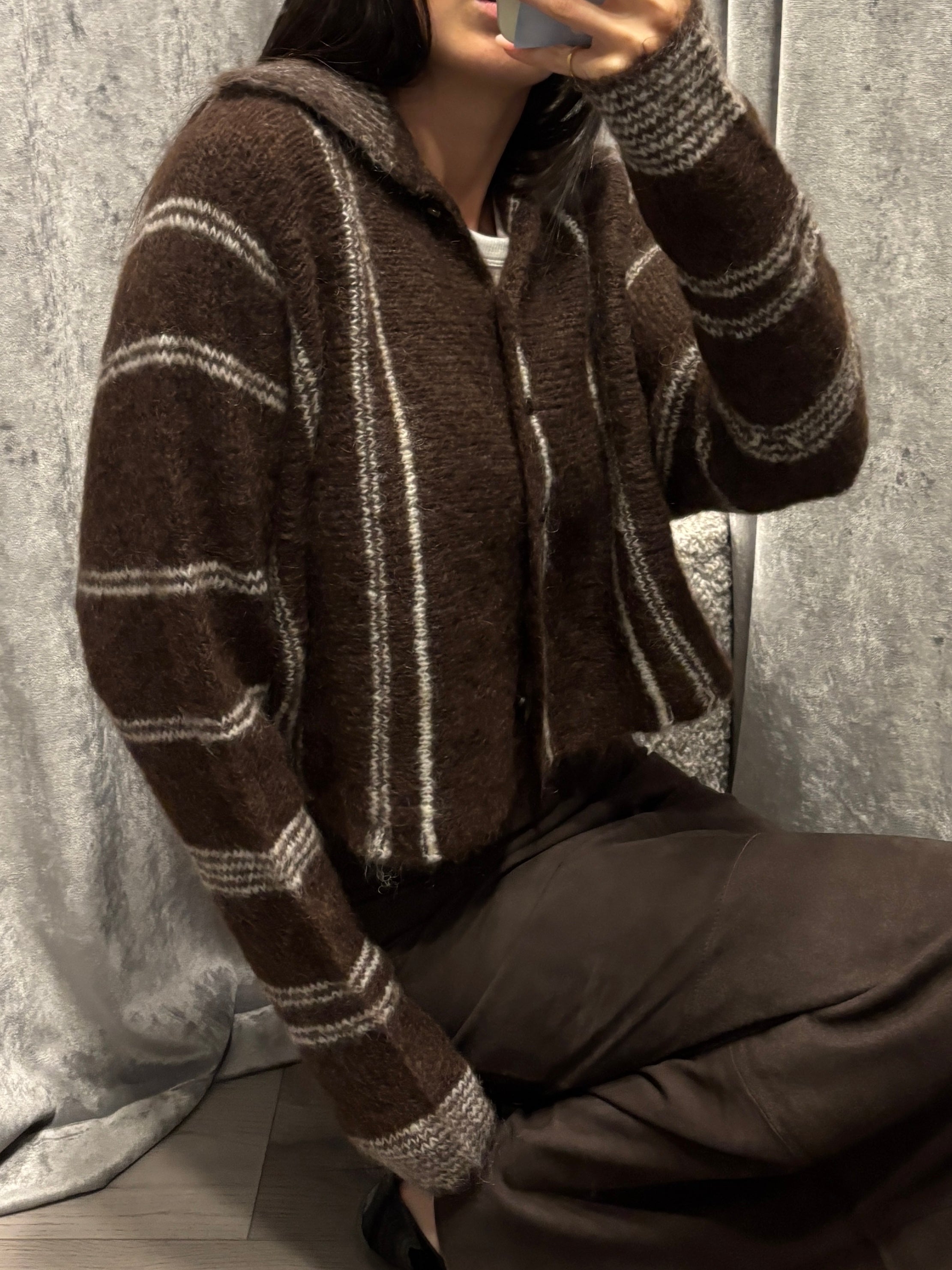Knitted crop top shirt