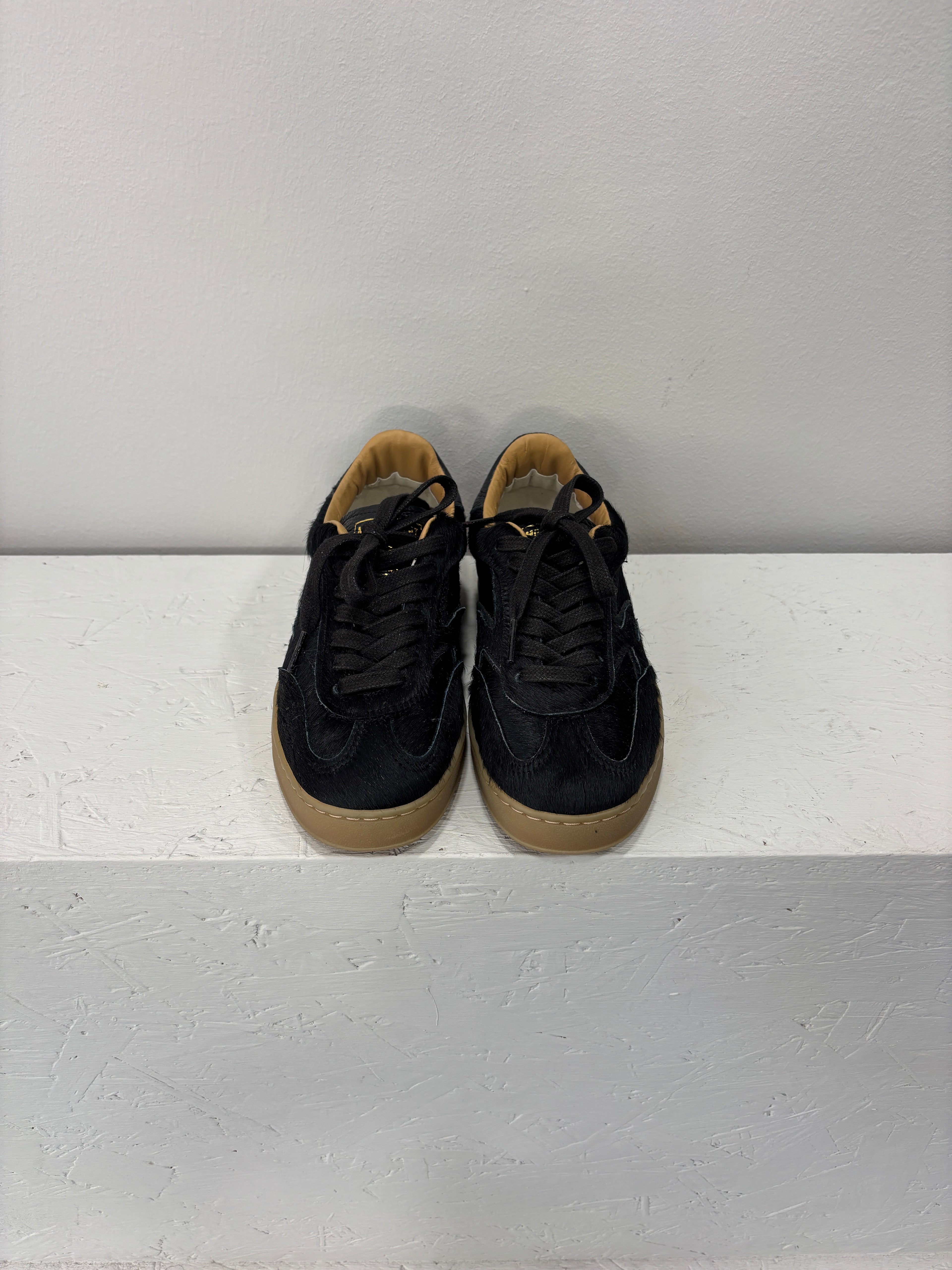 Sneakers in cavallino nero